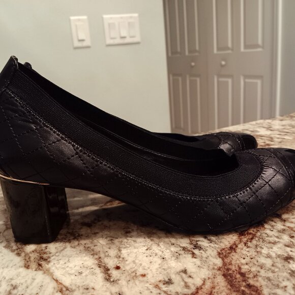 EUC 💥 BEAUTIFUL TORY BURCH BLACK LEATHER / PATENT LEATHER BLOCK HEELS ~ SIZE 9 - Picture 4 of 8